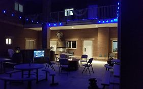 Zion'S Most Wanted Hotel